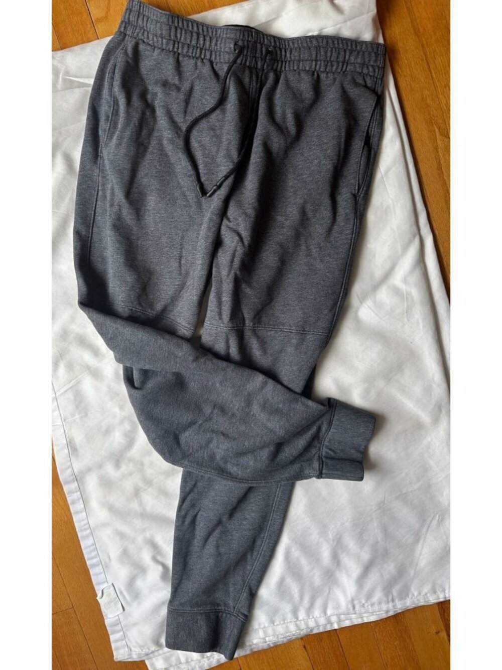 Men's Abercrombie & Fitch gray joggers M